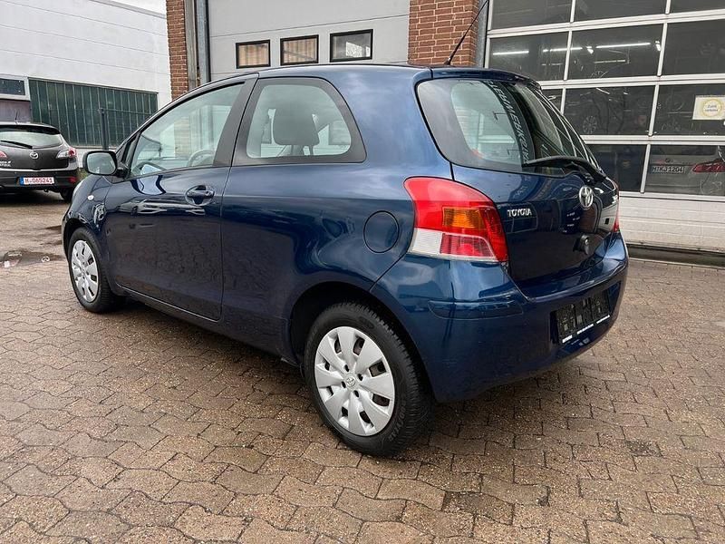 Gebraucht Toyota Yaris Sol 101 PS (74 kW) 2009 Blau Kleinwagen