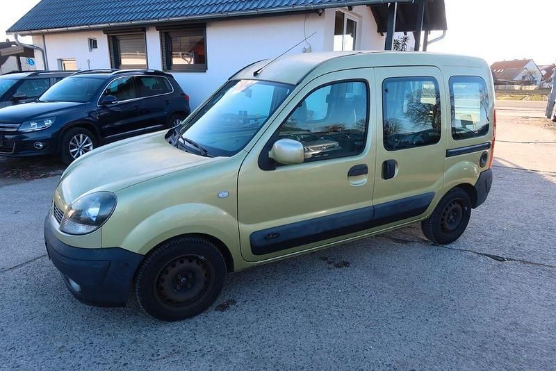 Usado Renault Kangoo 75 HP (55 kW) 2005 Verde Monovolume