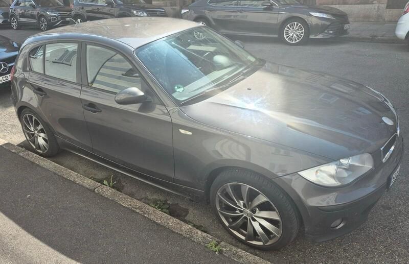 Grau Gebraucht 2005 BMW 116 Kleinwagen | 2.100 € (Guter Preis) - Bild 1/4