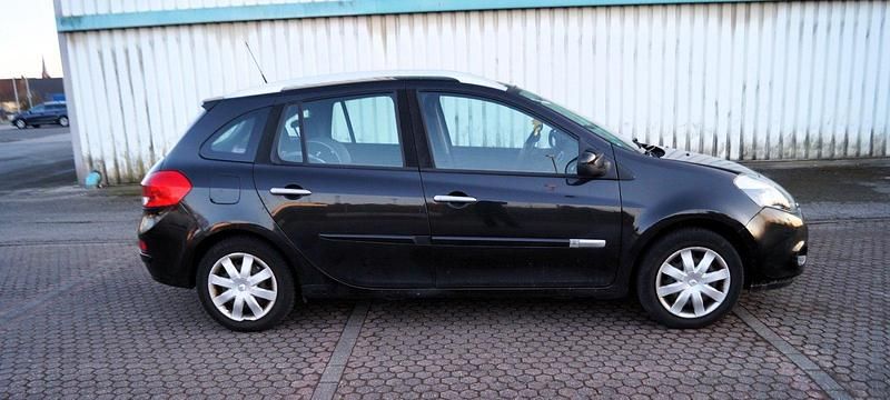 Gebraucht Renault Clio GrandTour 103 PS (75 kW) 2011 Schwarz Kombi