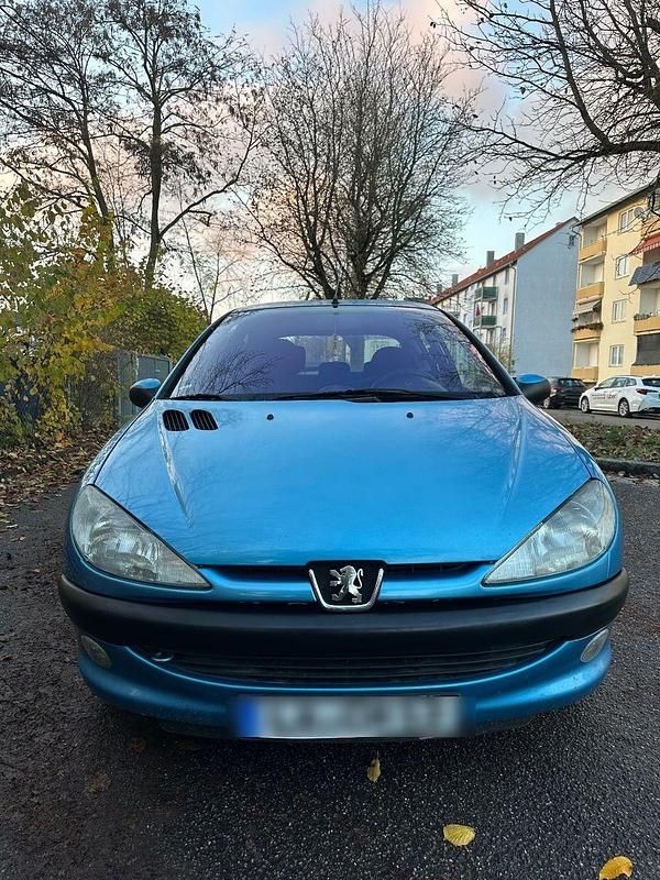Blau Gebraucht 2002 Peugeot 206 Limousine | 1.050 € (Fairer Preis) - Bild 1/4