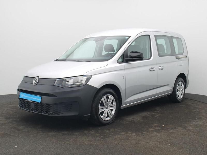 Usado VW Caddy Basis 114 HP (83 kW) 2024 Prateado Monovolume