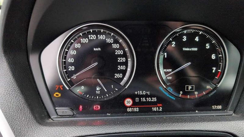 Grau Gebraucht 2018 BMW 118 Advantage Kleinwagen | 15.450 € (Guter Preis) - Bild 1/4