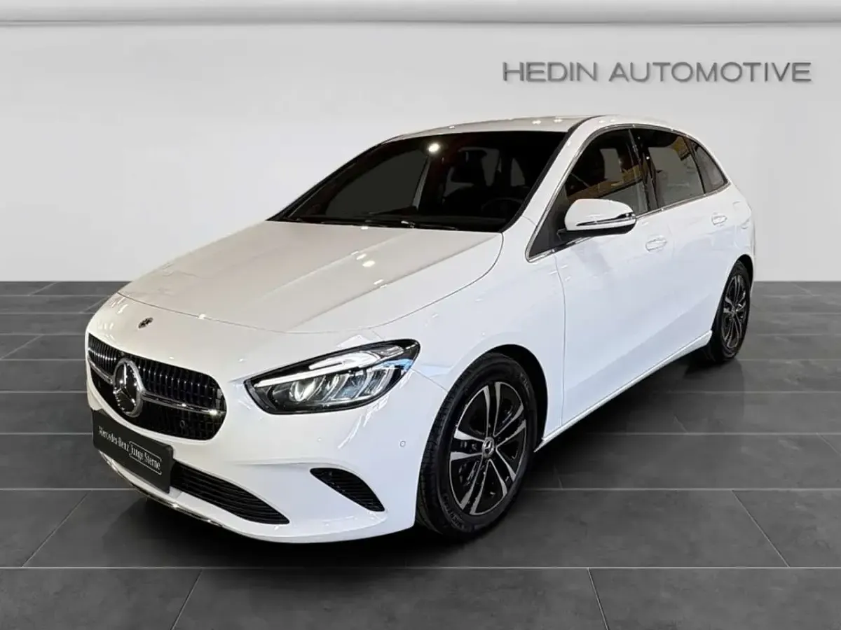 Gebraucht Mercedes B220 Progressive 190 PS (139 kW) 2025 Weiß Kleinwagen