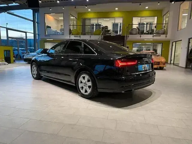 Second-hand Audi A6 Ambiente 252 CP (185 kW) 2016 Negru Berlinǎ