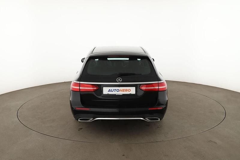 Gebraucht Mercedes E400 AMG line 330 PS (242 kW) 2020 Schwarz Kombi