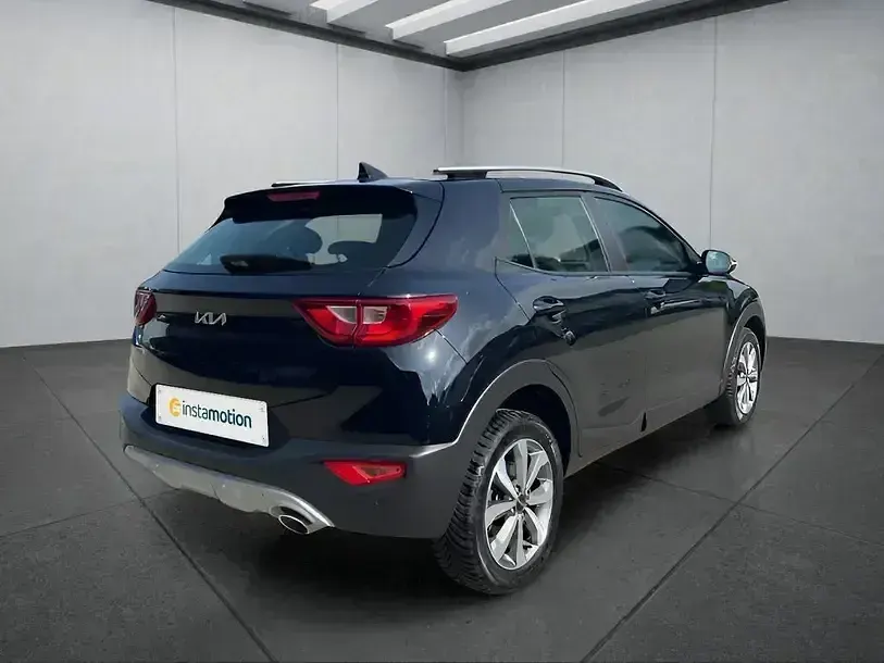 Gebraucht Kia Stonic 101 PS (74 kW) 2024 Schwarz SUV