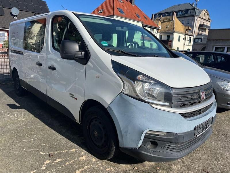 Gebraucht Fiat Talento 121 PS (88 kW) 2017 Weiß Van / Kleinbus