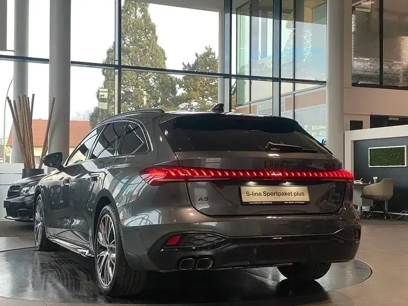 Neu Audi A5 S-line plus 204 PS (150 kW) 2025 Grau Kombi