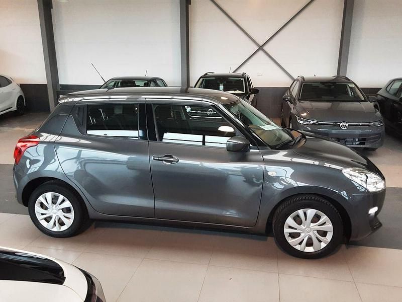 Gebraucht Suzuki Swift 90 PS (66 kW) 2020 Grau Limousine
