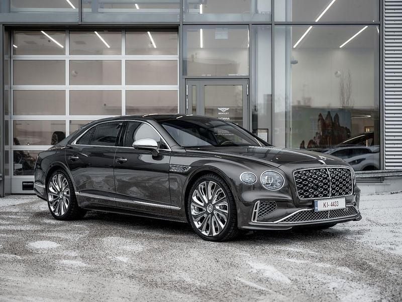 Grau Gebraucht 2025 Bentley Flying Spur Mulliner Limousine | 311.937 € - Bild 1/4