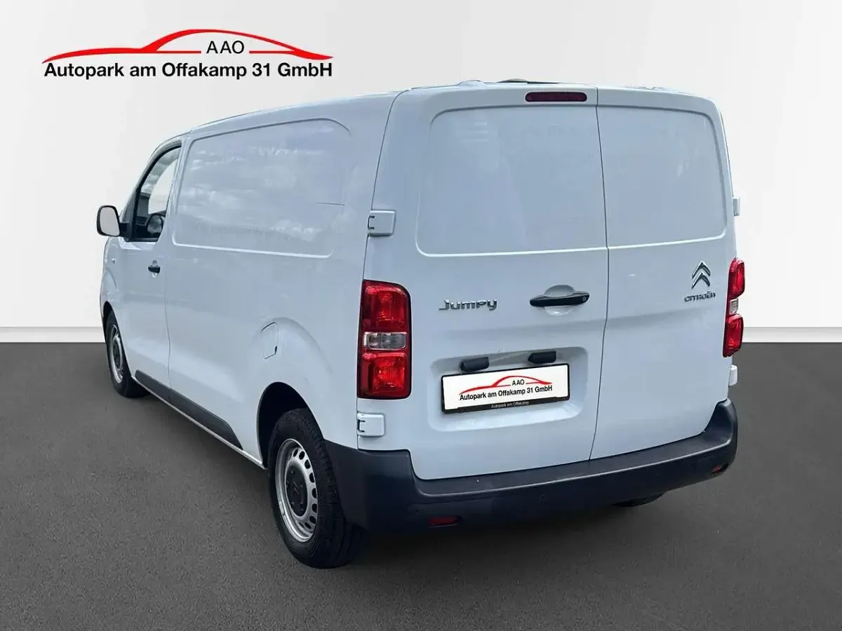 Używany Citroën Jumpy Business Class 122 KM (89 kW) 2019 Biały Minivan