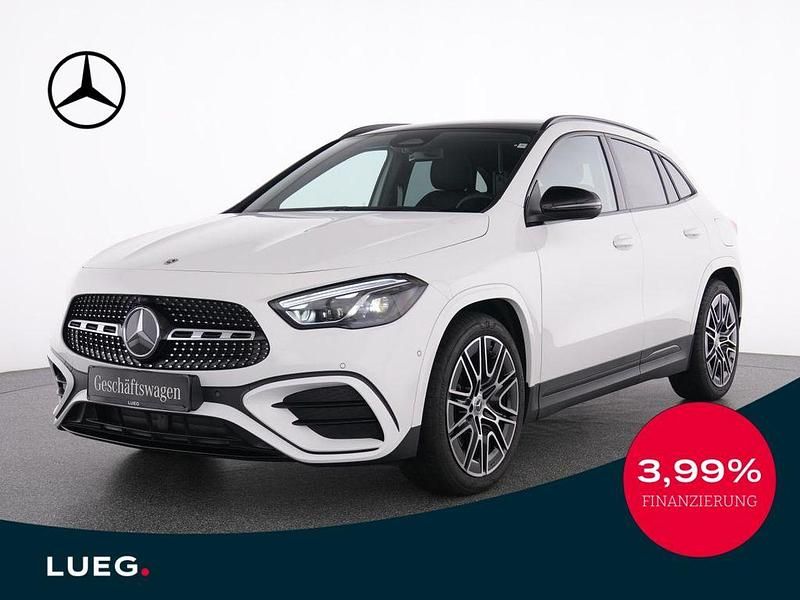 Weiß Gebraucht 2025 Mercedes GLA180 AMG SUV | 42.985 € (Fairer Preis) - Bild 1/4