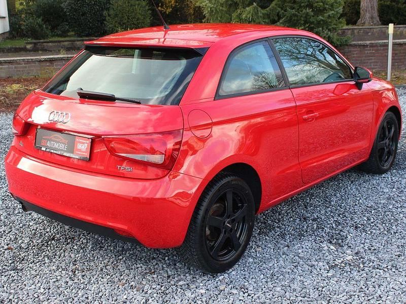 Gebraucht Audi A1 86 PS (63 kW) 2011 Misanorot perleffekt Kleinwagen