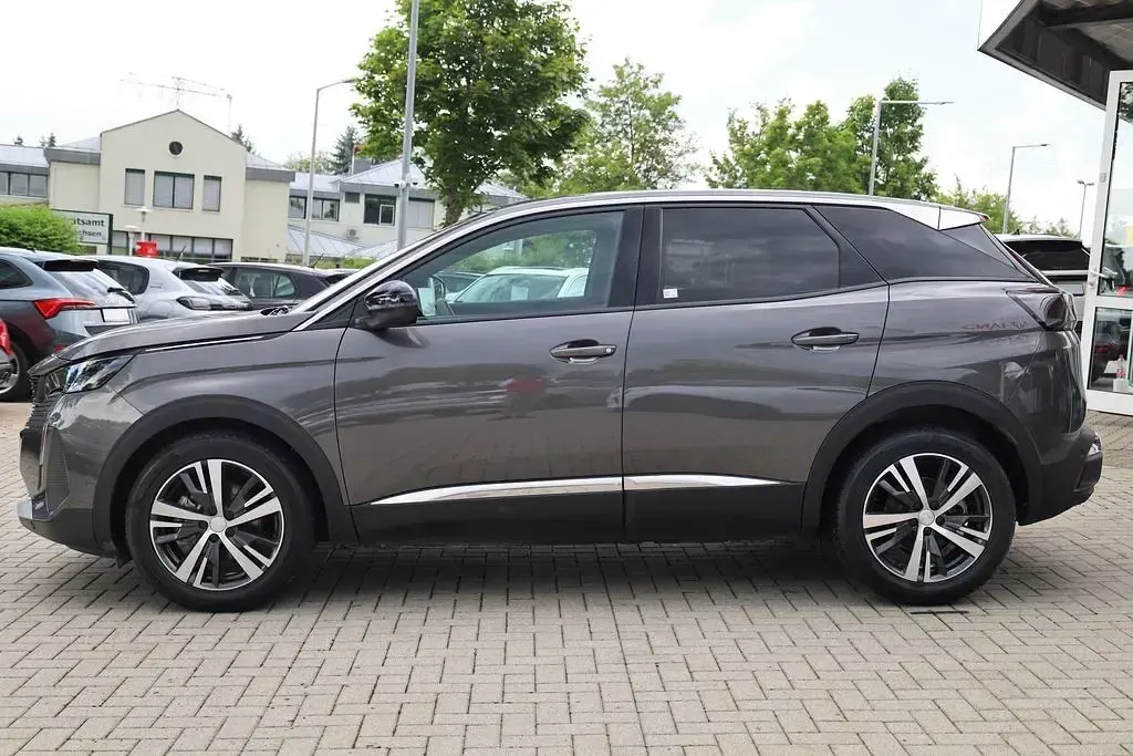 Gebraucht Peugeot 3008 Active 131 PS (96 kW) 2023 Blau SUV