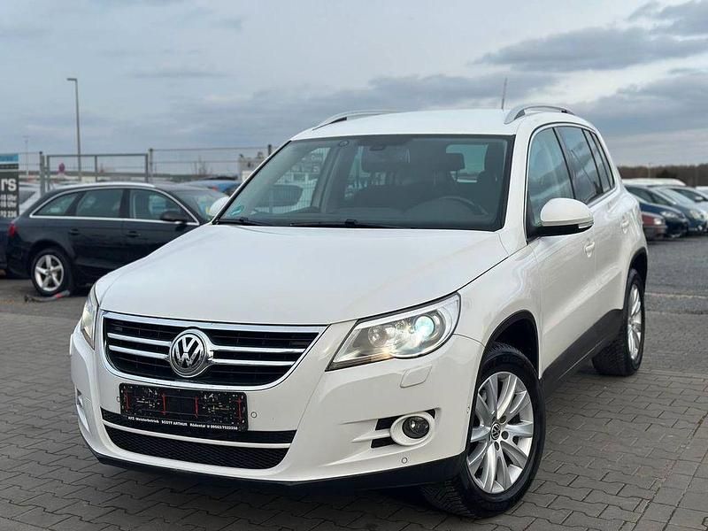 Weiß Gebraucht 2010 VW Tiguan Team SUV | 6.799 € (Guter Preis) - Bild 1/4