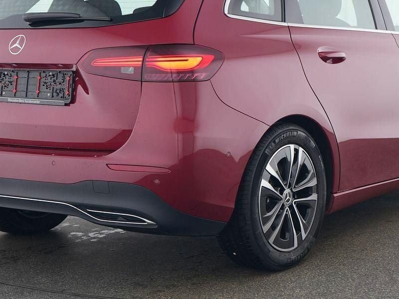 Gebraucht Mercedes B200 Progressive 163 PS (119 kW) 2025 Manufaktur lack manufaktur pat Van / Kleinbus