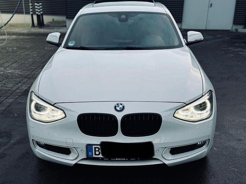 Gebraucht BMW 120 Sport Line 184 PS (135 kW) 2014 Weiß Kleinwagen