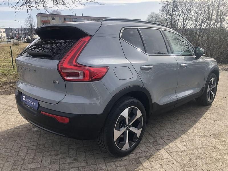 Gebraucht Volvo XC40 Plus 163 PS (119 kW) 2025 Grau SUV