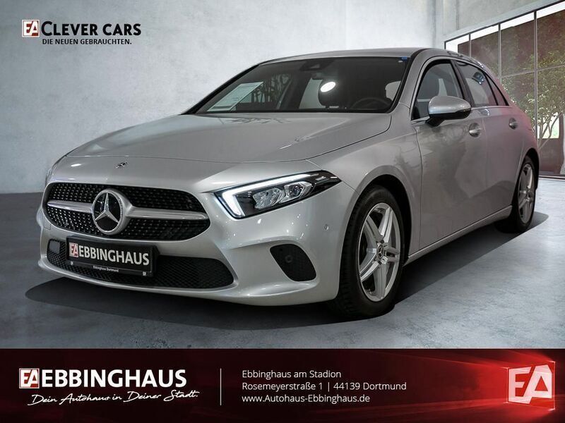 Silber Gebraucht 2022 Mercedes A180 Progressive Limousine | 24.990 € (Guter Preis) - Bild 1/4