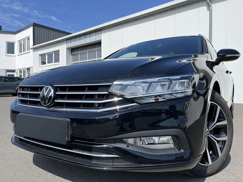 Schwarz Gebraucht 2022 VW Passat Business Kombi | 29.289 € (Fairer Preis) - Bild 1/4