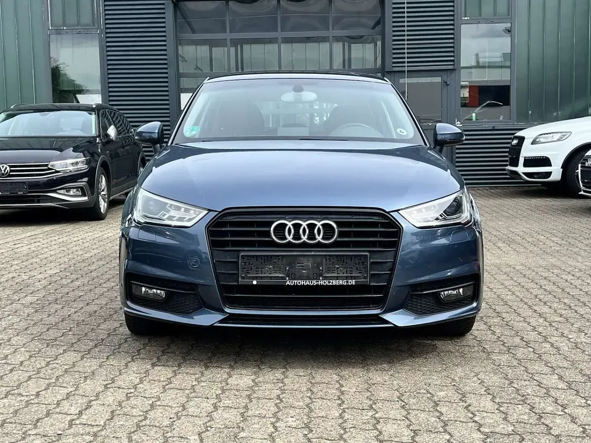Gebraucht Audi A1 Sportback Comfort 125 PS (91 kW) 2016 Blau Kleinwagen