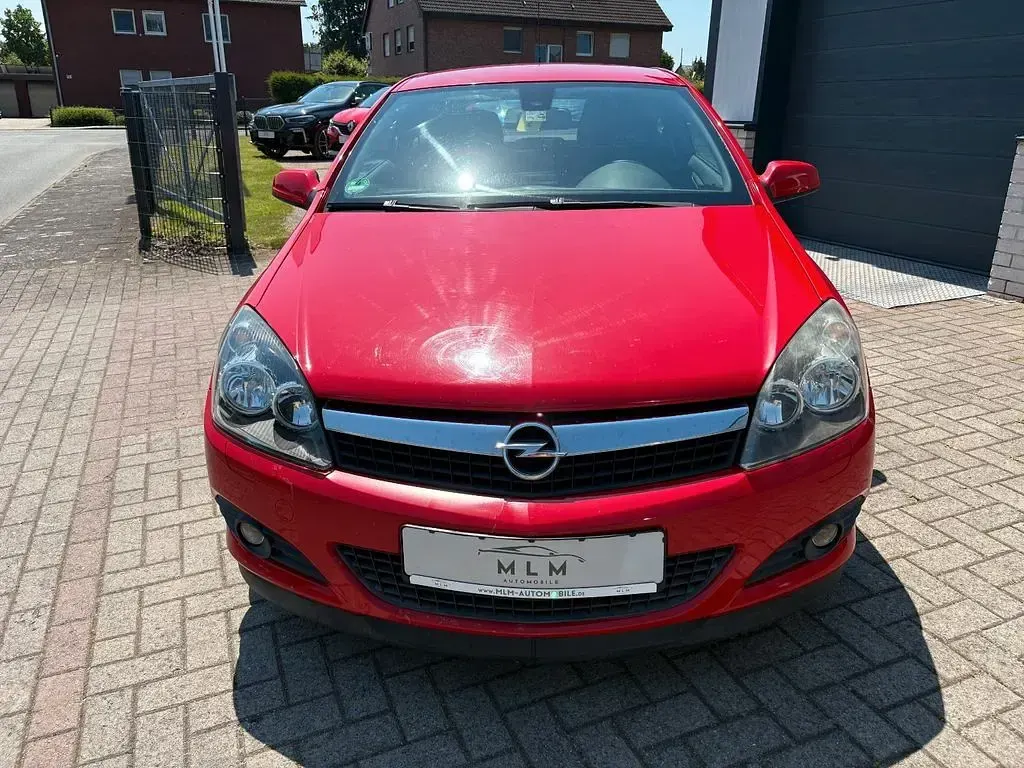 Gebraucht Opel Astra GTC Edition 90 PS (66 kW) 2008 Rot Coupé