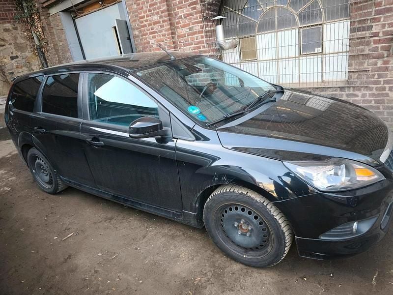 Gebraucht Ford Focus 149 PS (109 kW) 2010 Schwarz Kombi