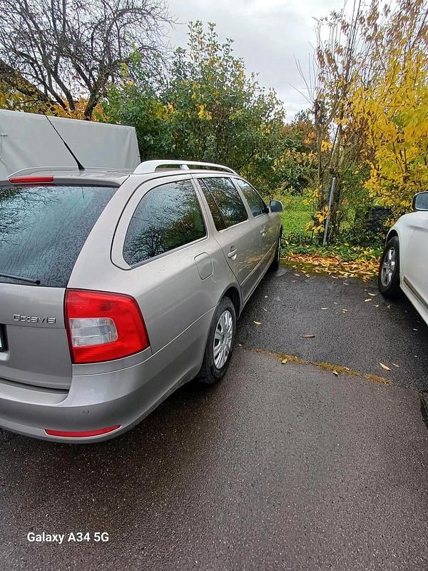 Gebraucht 2010 Skoda Octavia Kombi | 4.500 € (Superpreis) - Bild 1/4
