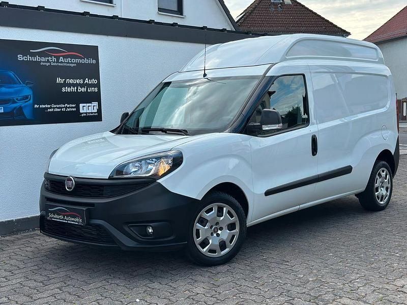 Weiß Gebraucht 2019 Fiat Doblò Van / Kleinbus | 14.880 € - Bild 1/4