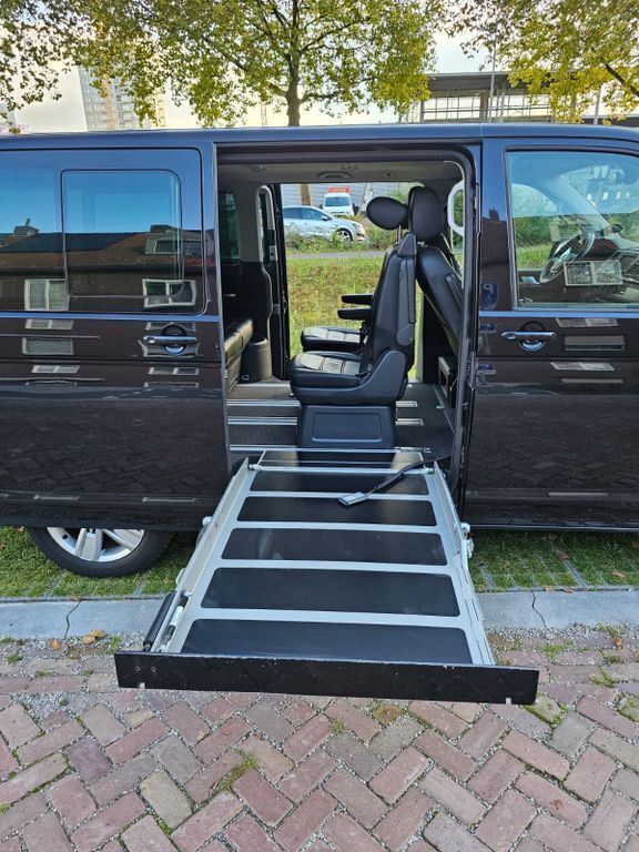Schwarz Gebraucht 2018 VW T6 Van | 39.999 € (Etwas zu teuer) - Bild 1/4