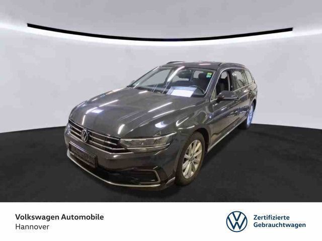 Uranograu Gebraucht 2021 VW Passat GTE Kombi | 22.390 € (Guter Preis) - Bild 1/3