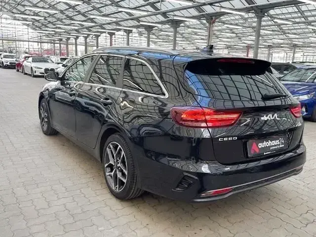 Gebraucht Kia Ceed Platinum 160 PS (117 kW) 2022 Schwarz Kleinwagen