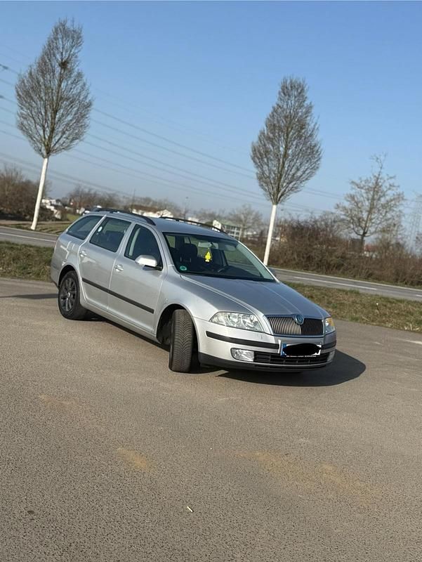 Gebraucht Skoda Octavia 105 PS (77 kW) 2008 Silber Kombi
