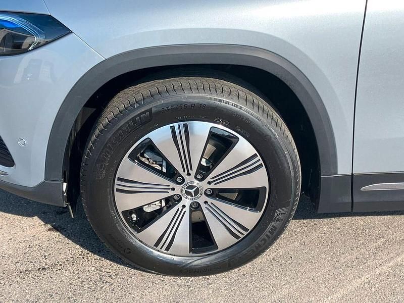 Gebraucht Mercedes EQA350 Advanced 214 kW (292 PS) 2024 Silber SUV