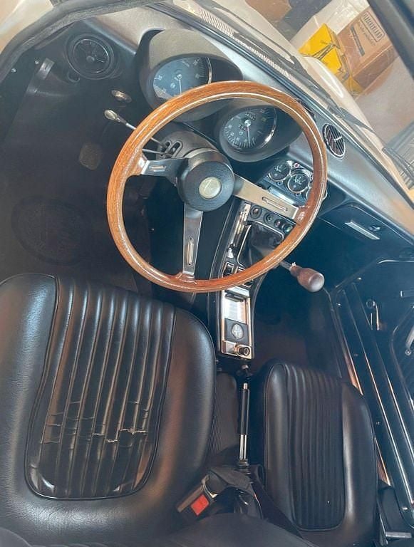 Gebraucht Alfa Romeo Spider 126 PS (92 kW) 1977 Weiß Cabrio