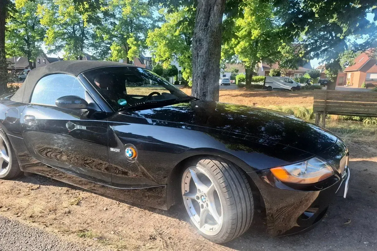 Gebraucht BMW Z4 M Sport 231 PS (169 kW) 2003 Schwarz Cabrio