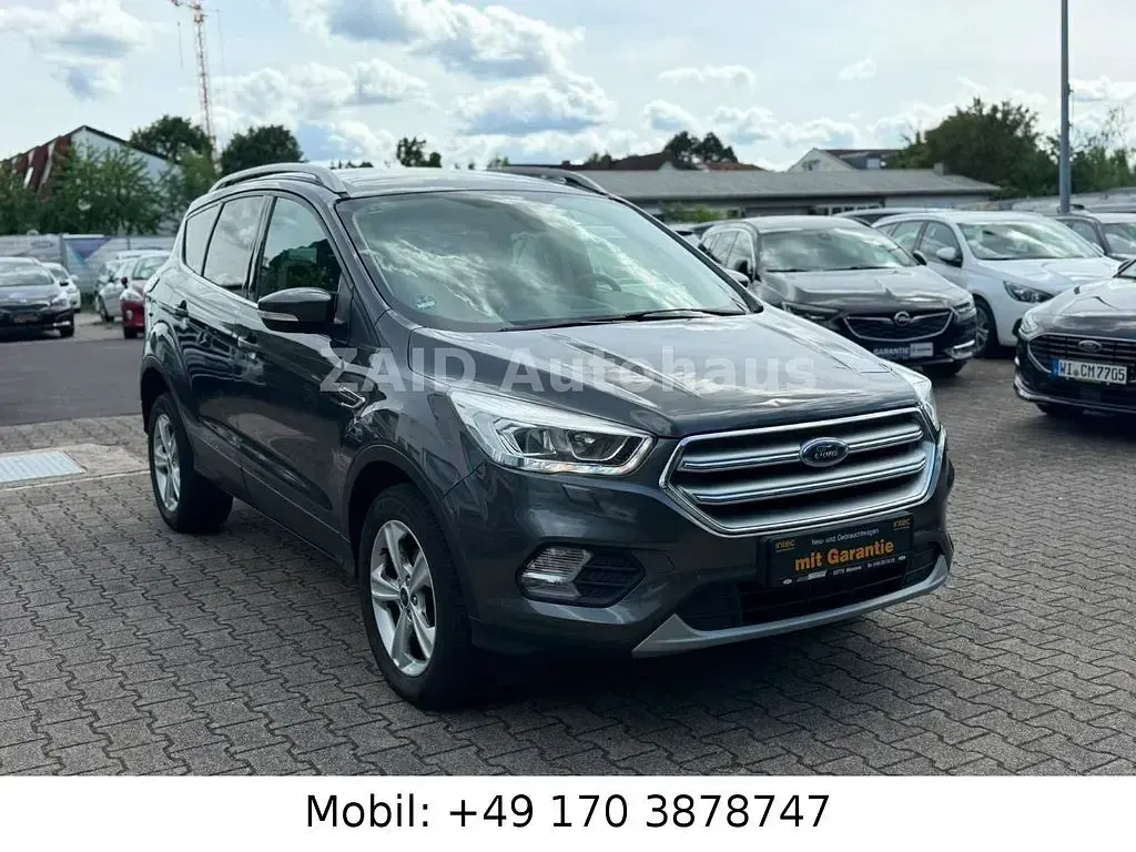 Gebraucht Ford Kuga Cool & Connect 150 PS (110 kW) 2018 Grau SUV