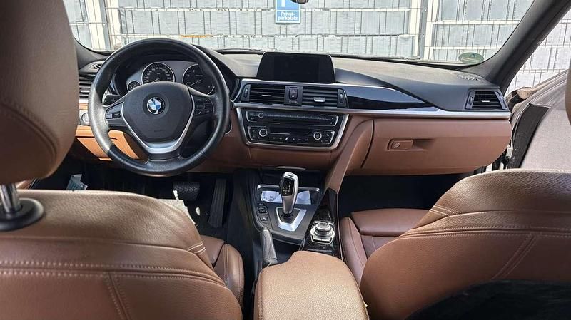 Gebraucht BMW 320 Luxury Line 184 PS (135 kW) 2013 Schwarz Kombi