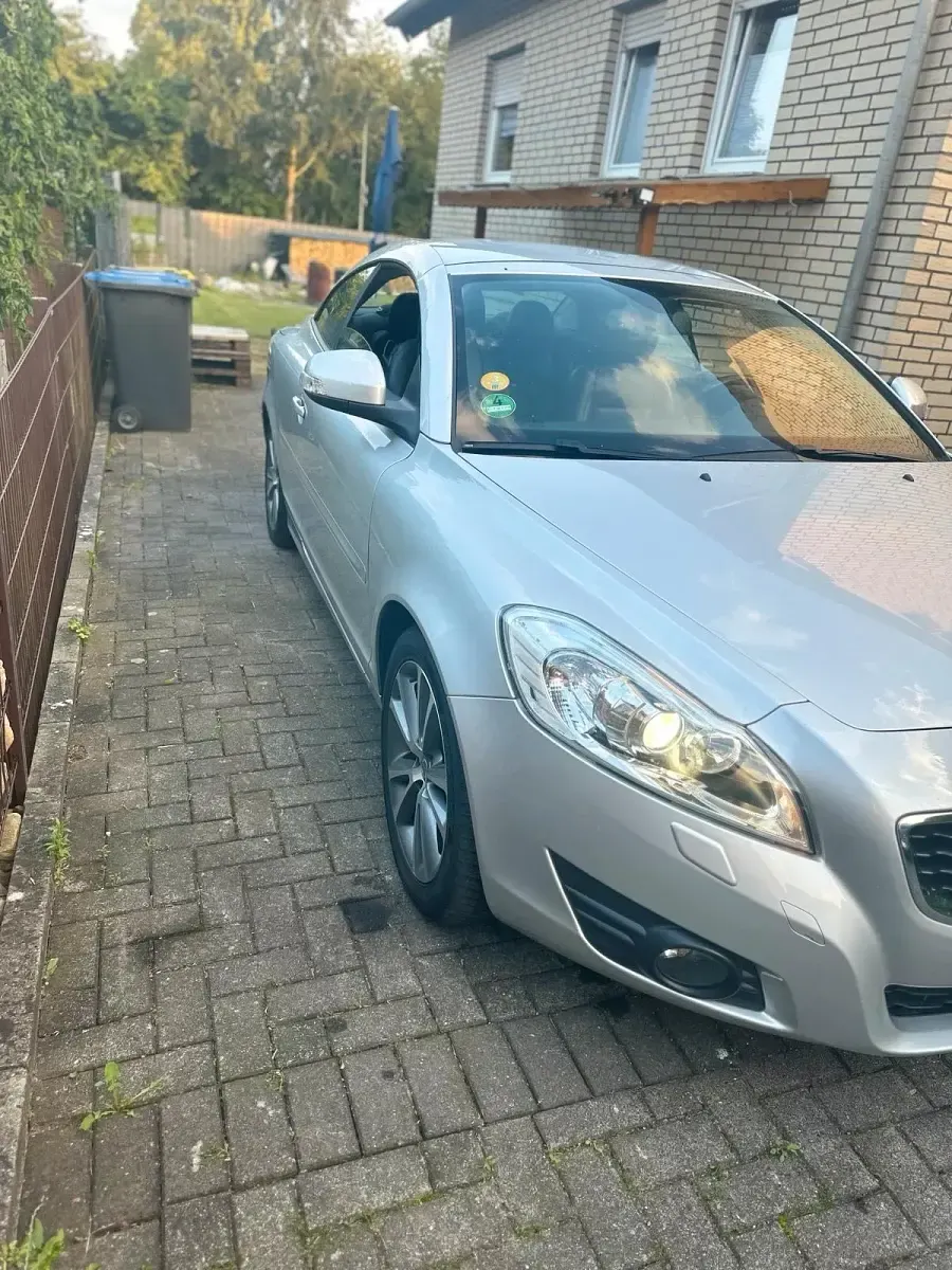Gebraucht Volvo C70 136 PS (100 kW) 2010 Silber Cabrio
