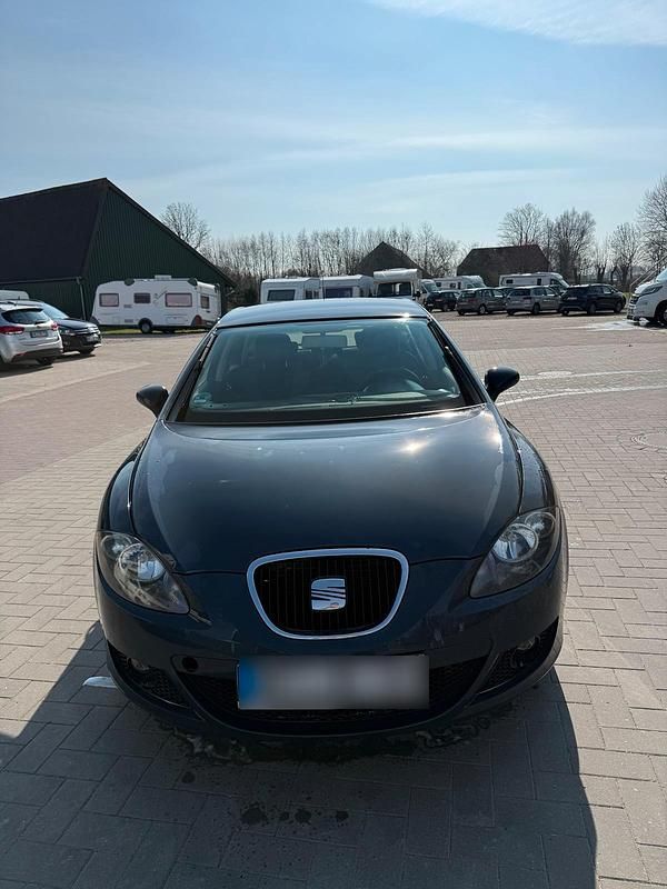 Usata Seat Leon 102 CV (75 kW) 2008 Blu Utilitaria