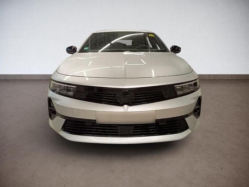 Gebraucht Opel Astra 131 PS (96 kW) 2025 Kristall silber Kombi