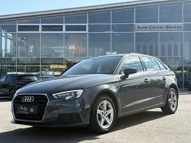 Gebraucht Audi A3 Advanced 150 PS (110 kW) 2018 Grau Limousine