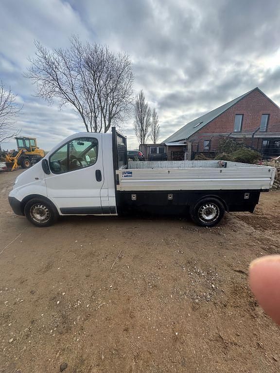 Gebraucht Opel Vivaro 145 PS (106 kW) 2010 Weiß Van / Kleinbus