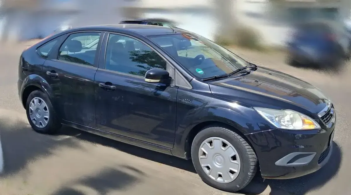 Gebraucht Ford Focus 101 PS (74 kW) 2010 Schwarz Limousine