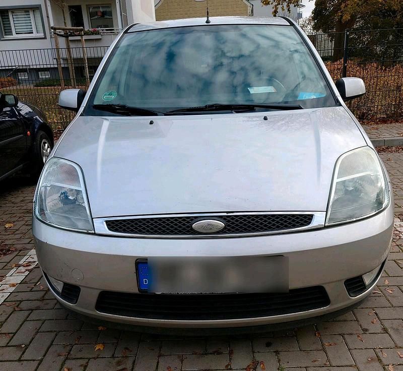 Gebraucht Ford Fiesta 80 PS (58 kW) 2005 Silber Kleinwagen