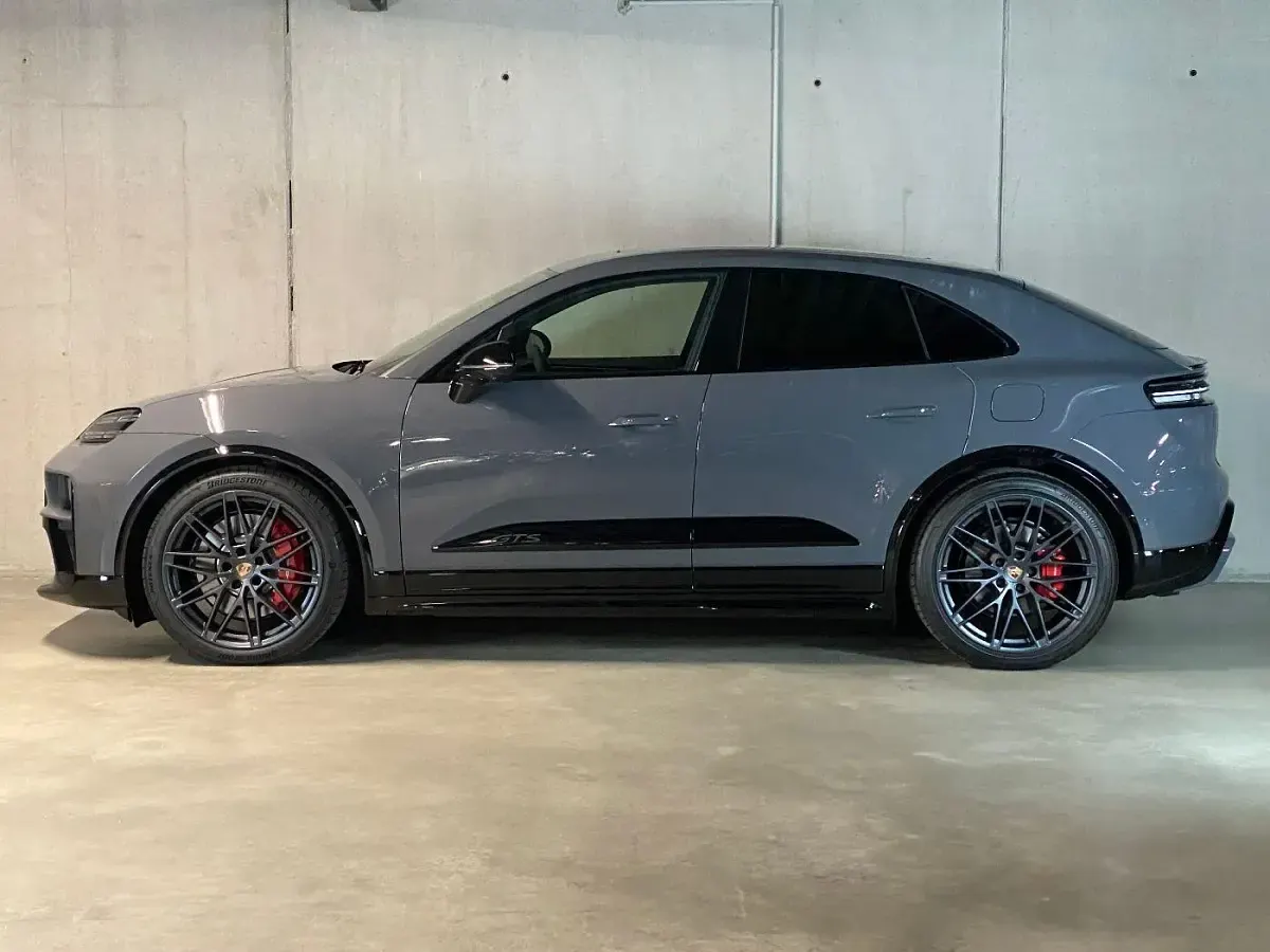 Gebraucht Porsche Macan 419 kW (571 PS) 2026 Grau SUV