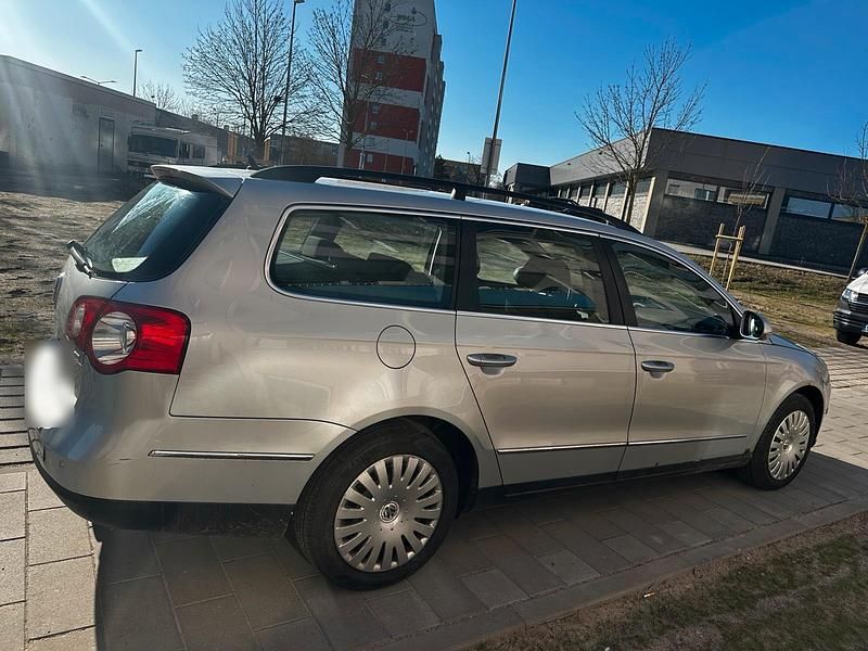 Gebraucht VW Passat 115 PS (84 kW) 2006 Grau Kombi