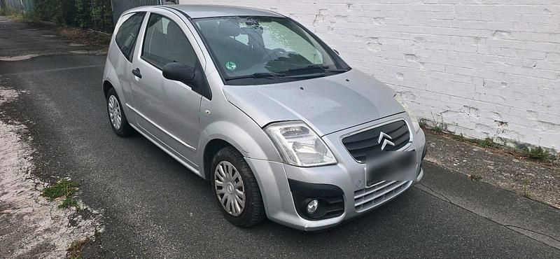 Grau Gebraucht 2009 Citroën C2 Kleinwagen | 700 € - Bild 1/4