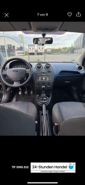 Gebraucht Ford Fiesta Ambiente 60 PS (44 kW) 2006 Blau Kleinwagen